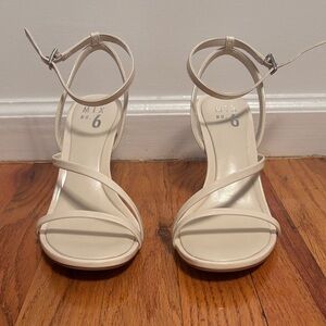 Mix No. 6 Women's Elegant Cream Heels